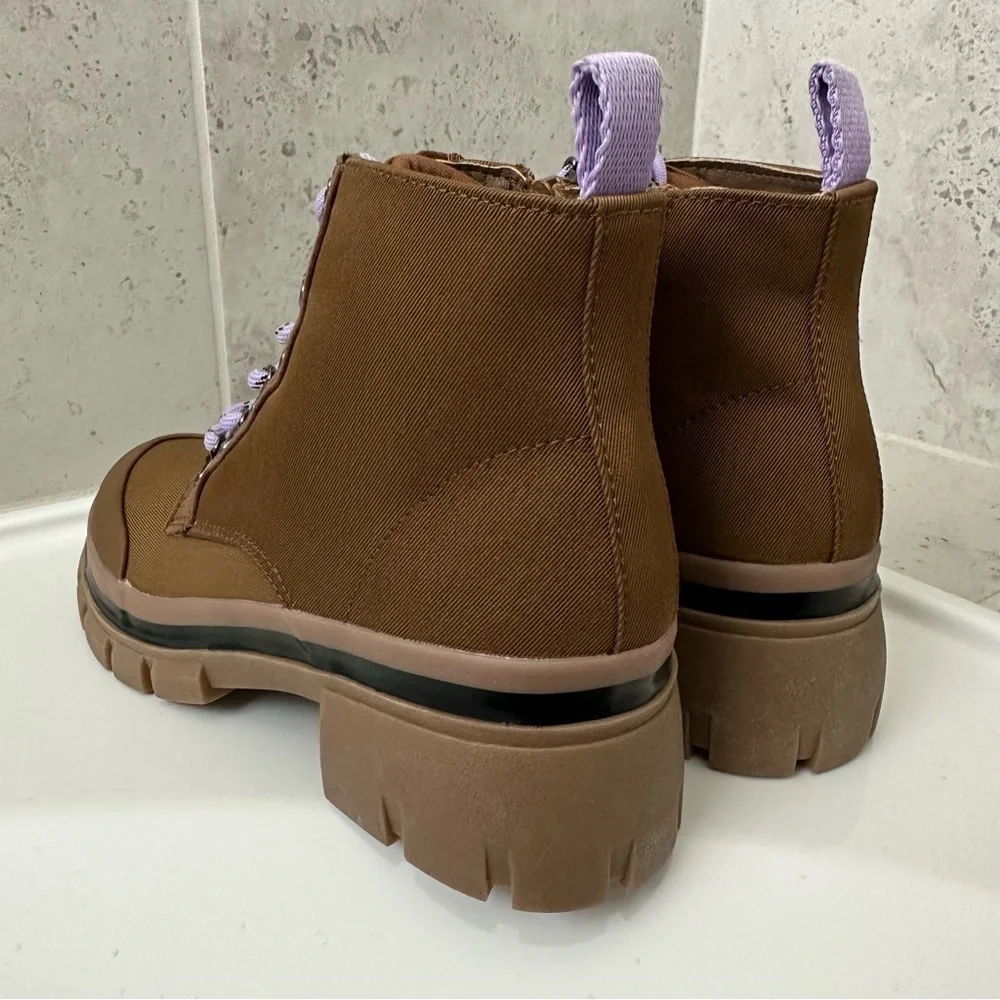 Steve Madden Girls JHuckle Lug Sole Hiker Boots Size 4